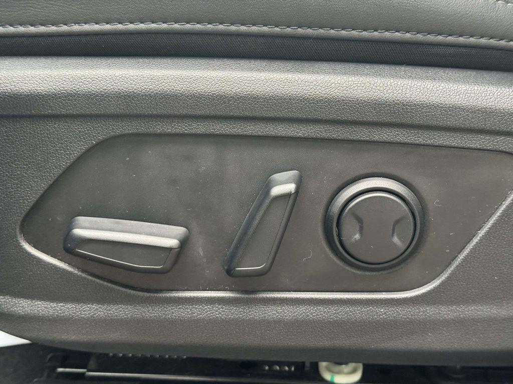 used 2023 Kia Sorento Hybrid car, priced at $26,488