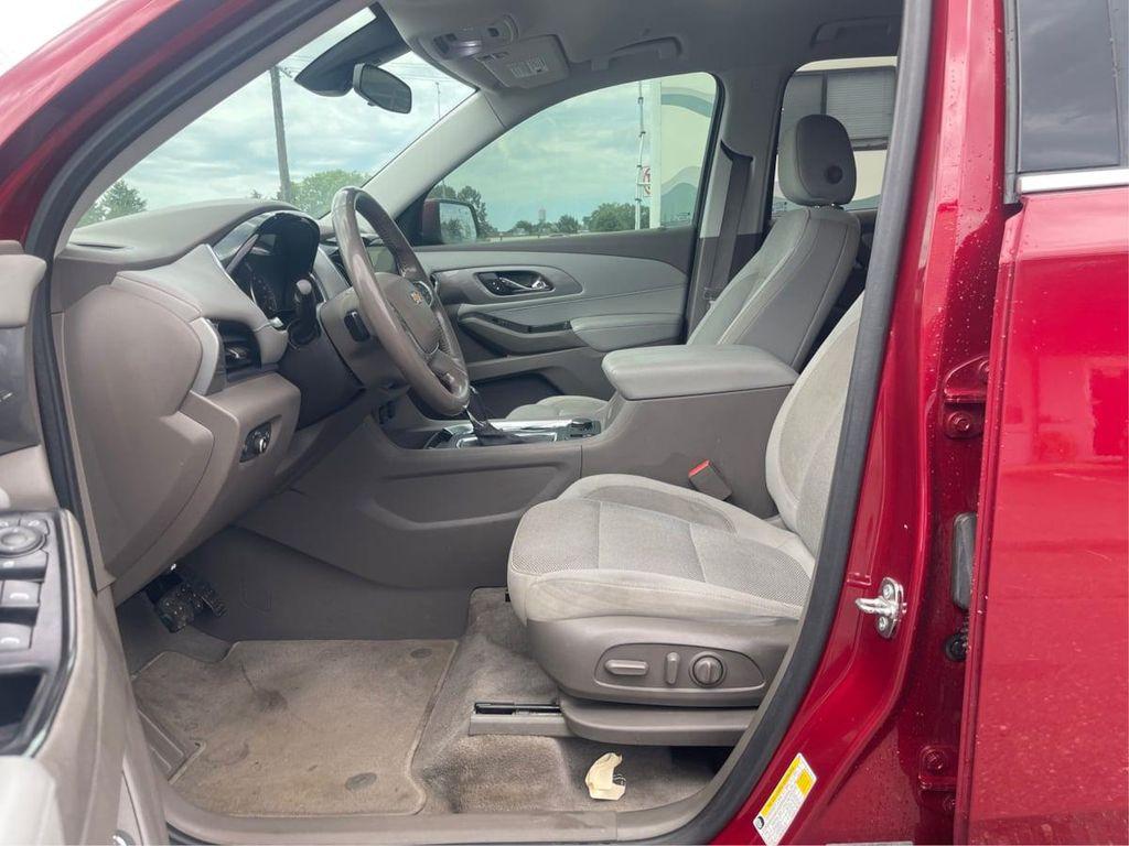 used 2020 Chevrolet Traverse car, priced at $23,995