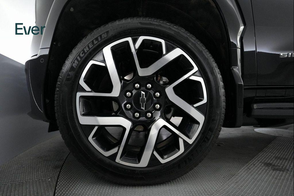 used 2024 Chevrolet Silverado EV car, priced at $61,999