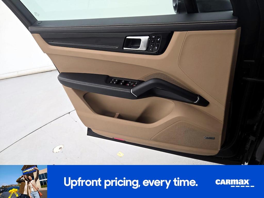 used 2019 Porsche Cayenne car, priced at $35,998