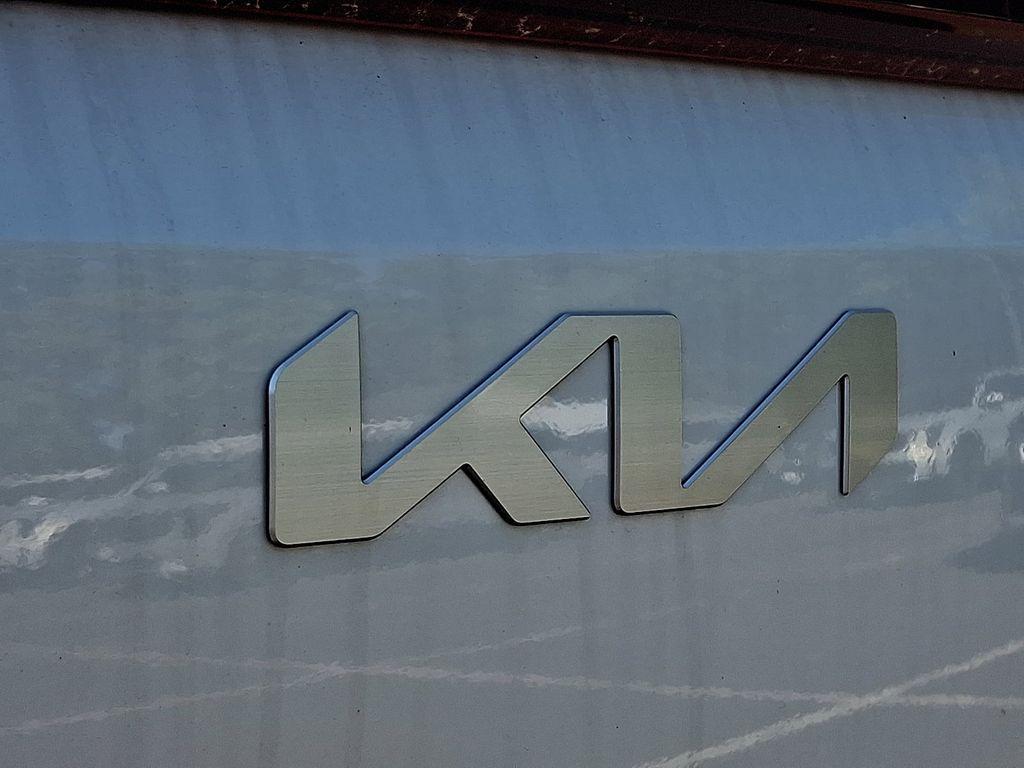 new 2026 Kia Carnival car, priced at $39,265