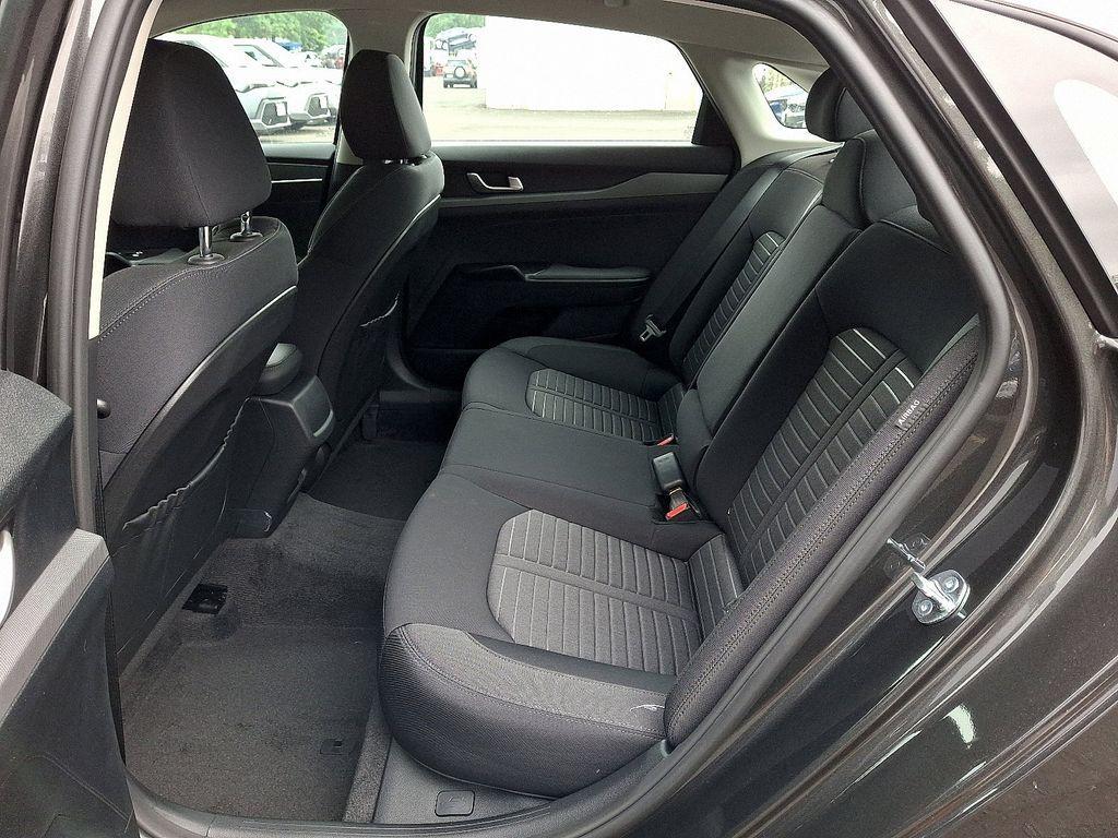 new 2026 Kia K5 car, priced at $27,065