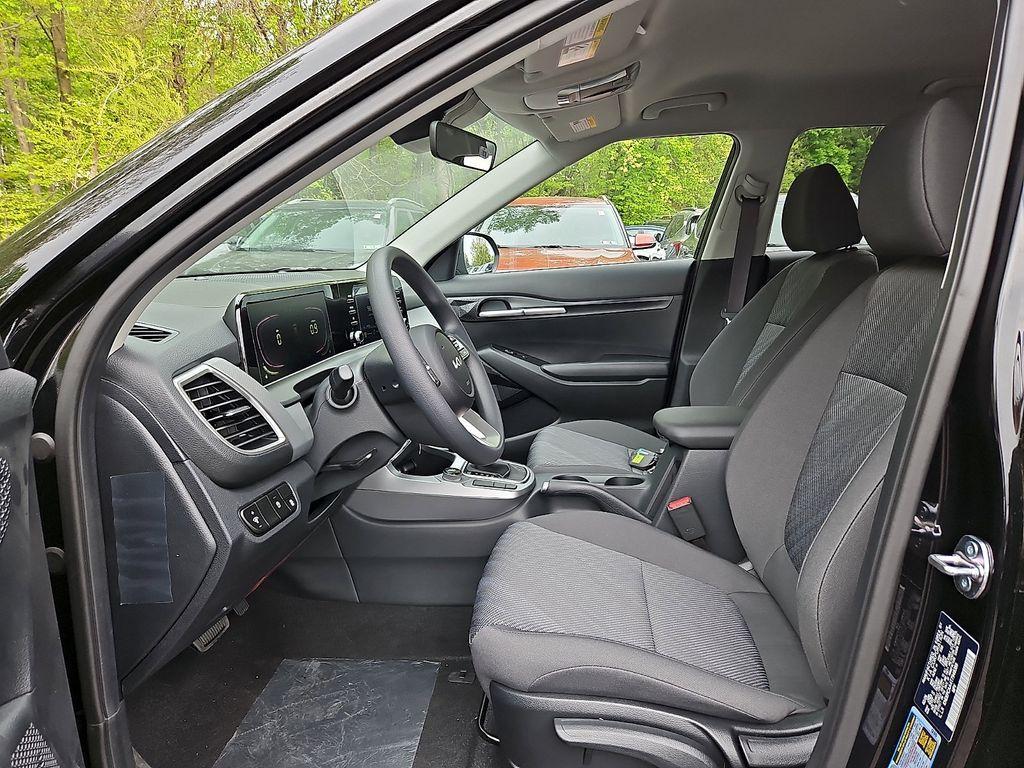 new 2026 Kia Seltos car, priced at $27,080