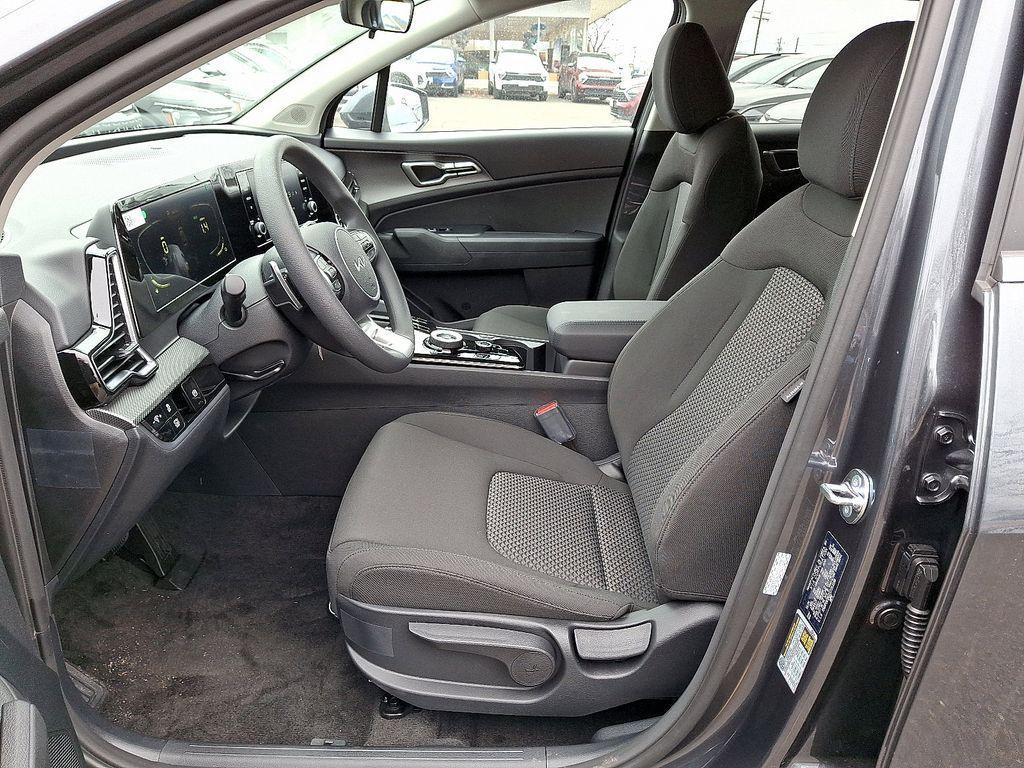 new 2025 Kia Sportage Hybrid car, priced at $32,460