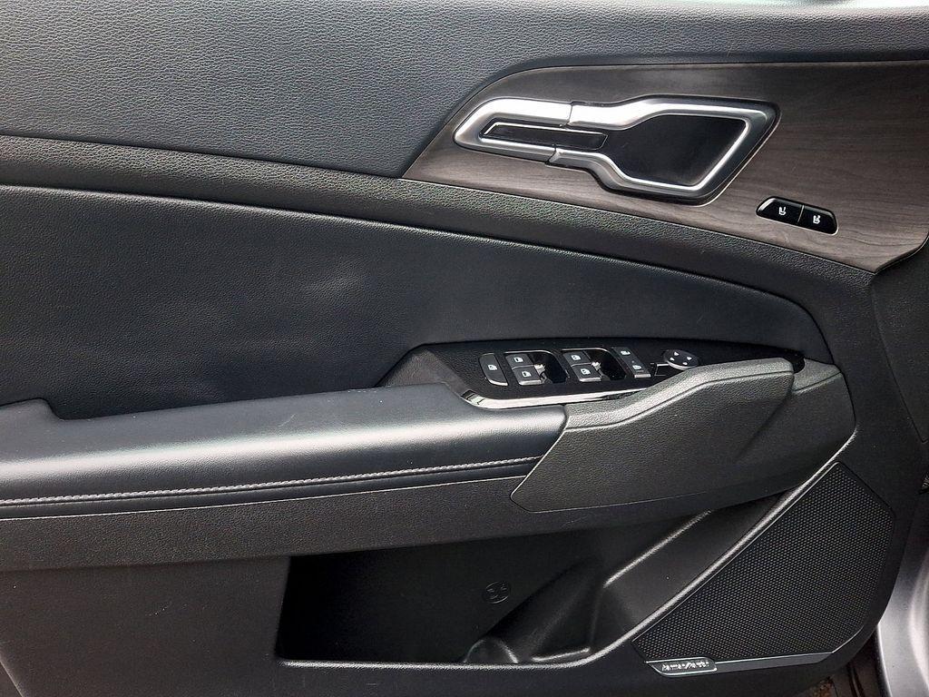 used 2023 Kia Sportage Plug-In Hybrid car, priced at $29,900