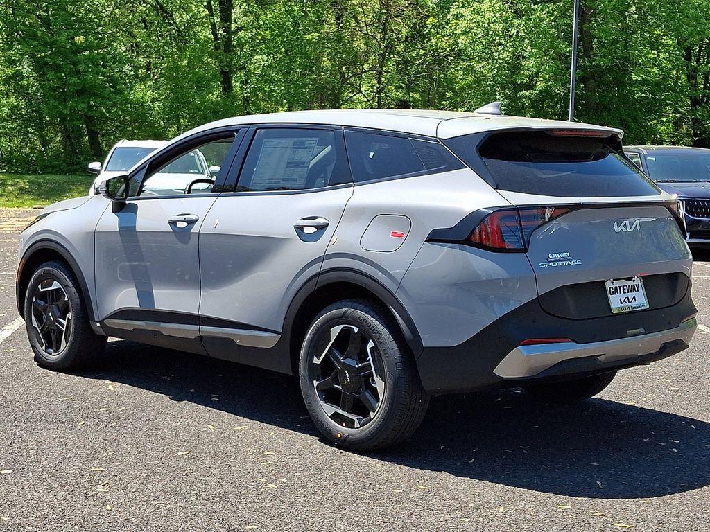 new 2026 Kia Sportage Hybrid car, priced at $32,230