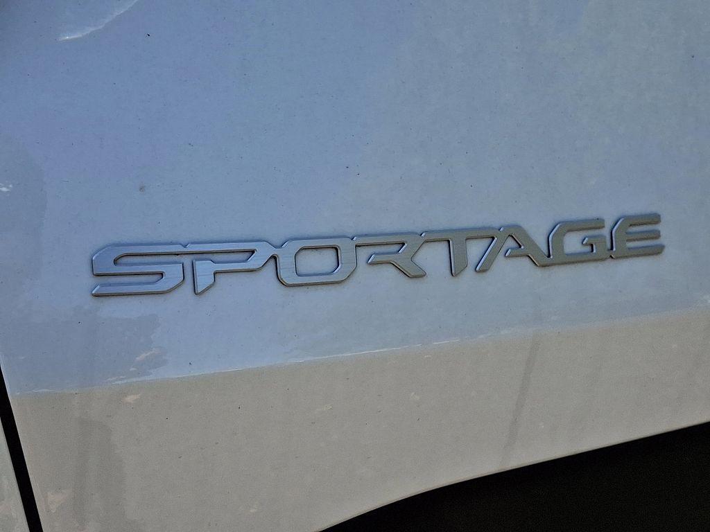 new 2026 Kia Sportage Hybrid car, priced at $34,230