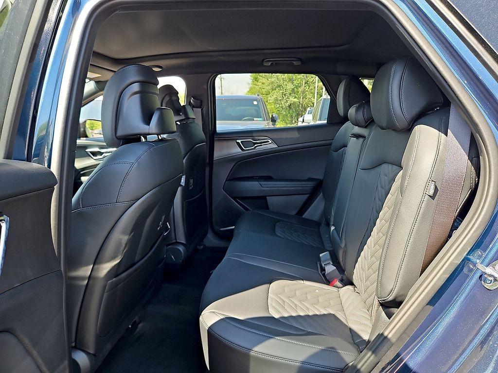 new 2026 Kia Sportage Plug-In Hybrid car, priced at $42,185