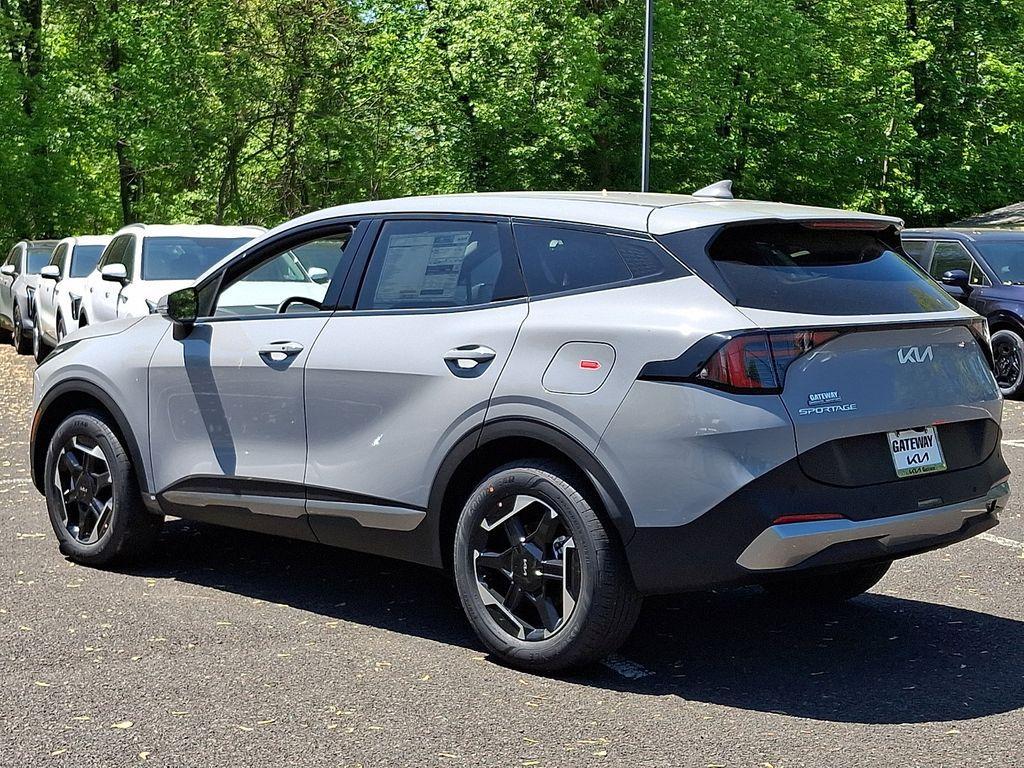 new 2026 Kia Sportage Hybrid car, priced at $32,230