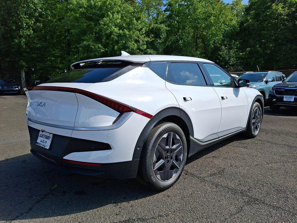 new 2025 Kia EV6 car, priced at $43,975