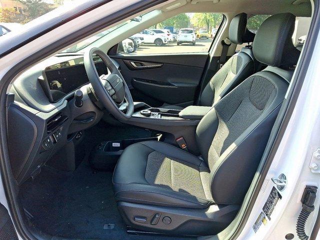 new 2025 Kia EV6 car, priced at $54,475