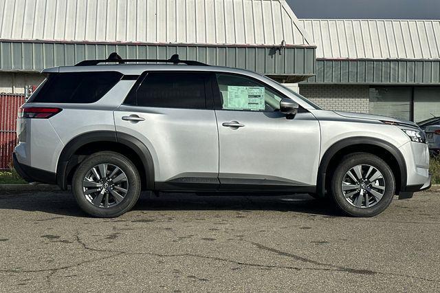 new 2025 Nissan Pathfinder car, priced at $34,490