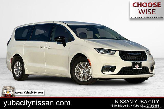 used 2024 Chrysler Pacifica car, priced at $26,498