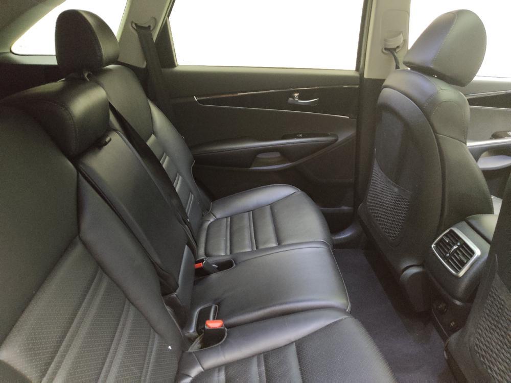 used 2020 Kia Sorento car, priced at $22,895