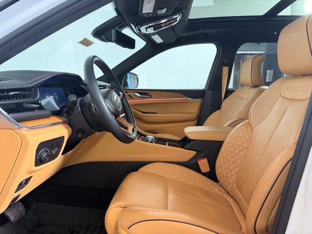used 2024 Jeep Grand Cherokee car, priced at $38,499