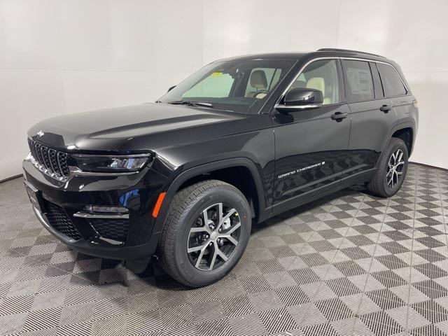 new 2025 Jeep Grand Cherokee car, priced at $44,495