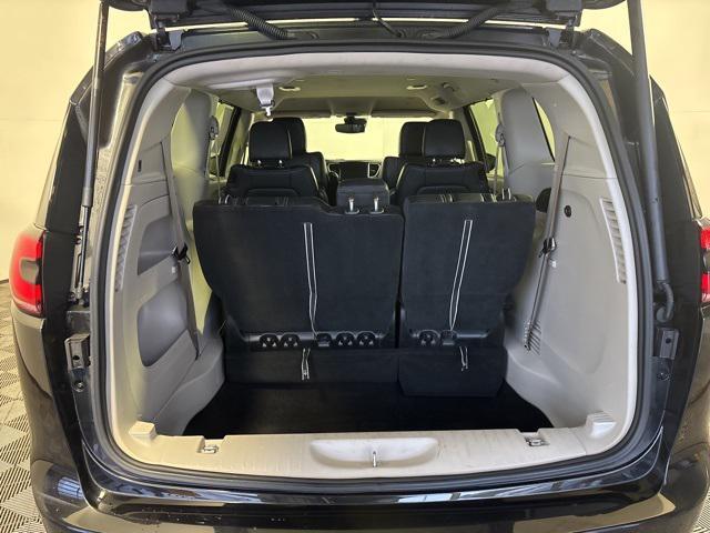 used 2022 Chrysler Pacifica car, priced at $28,222