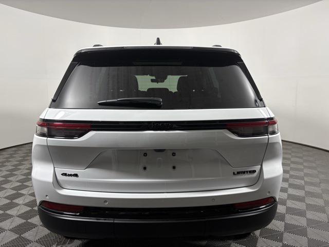 new 2025 Jeep Grand Cherokee car, priced at $45,774