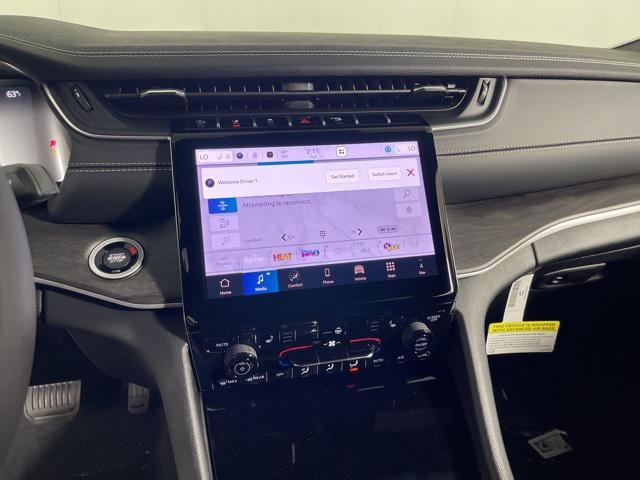 new 2025 Jeep Grand Cherokee car, priced at $42,225