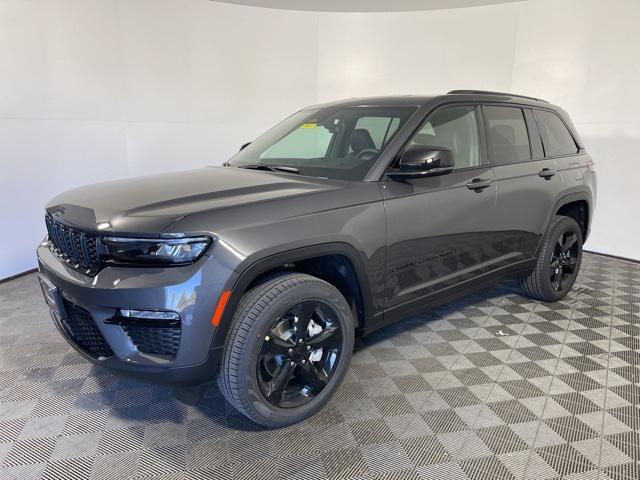 new 2025 Jeep Grand Cherokee car, priced at $44,931