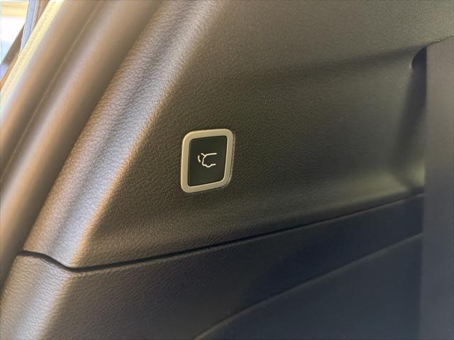 new 2026 Chrysler Pacifica car, priced at $46,113