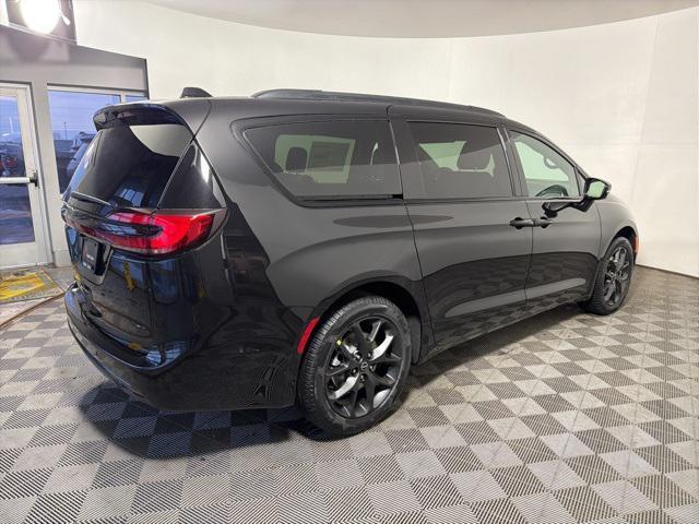 new 2026 Chrysler Pacifica car, priced at $46,113