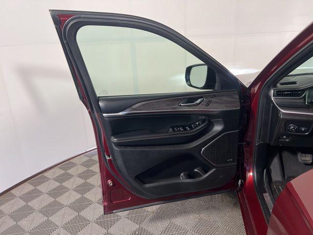 used 2023 Jeep Grand Cherokee L car, priced at $31,994