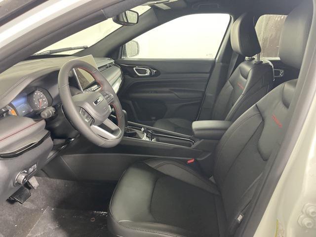 new 2026 Jeep Compass car, priced at $33,495