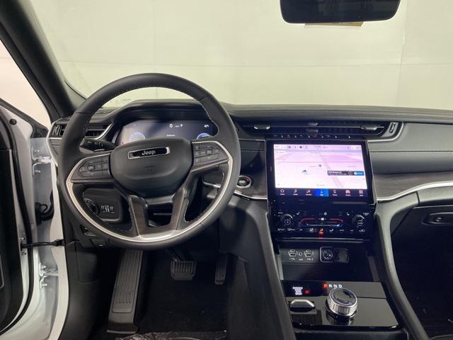 new 2025 Jeep Grand Cherokee car, priced at $42,495