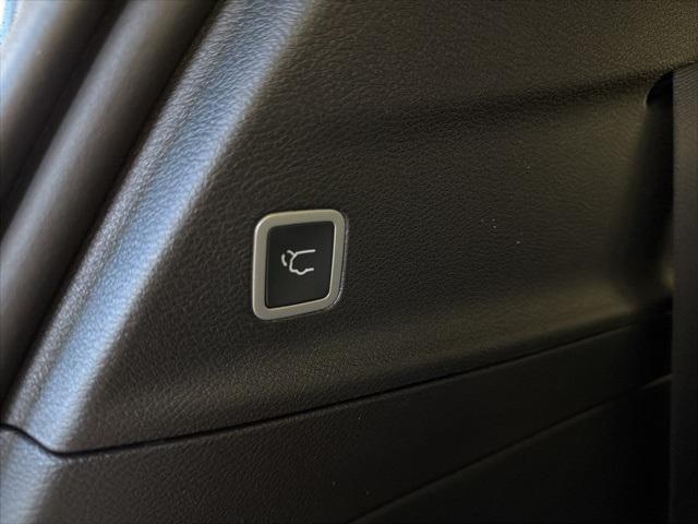 new 2026 Chrysler Pacifica car, priced at $45,852