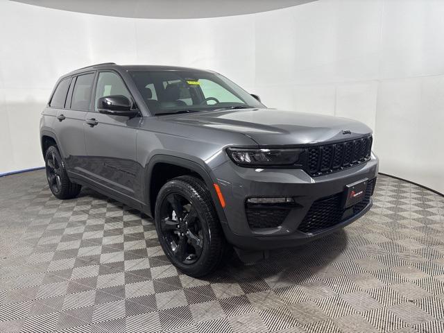 new 2025 Jeep Grand Cherokee car, priced at $42,988