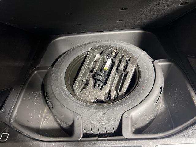 used 2015 Jeep Grand Cherokee car, priced at $14,491