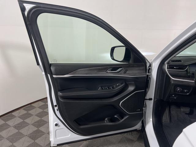 used 2021 Jeep Grand Cherokee L car, priced at $26,499