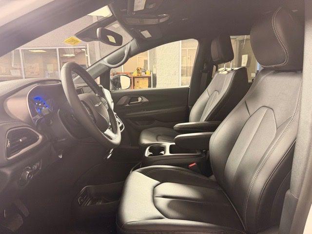 new 2026 Chrysler Pacifica car, priced at $40,921