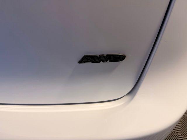 used 2023 Chrysler Pacifica car, priced at $34,499