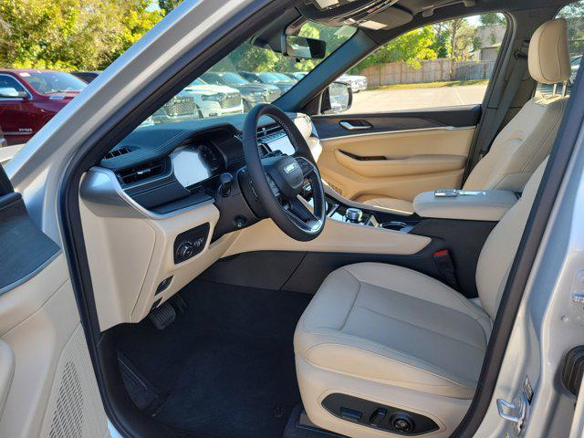 new 2025 Jeep Grand Cherokee car, priced at $41,987