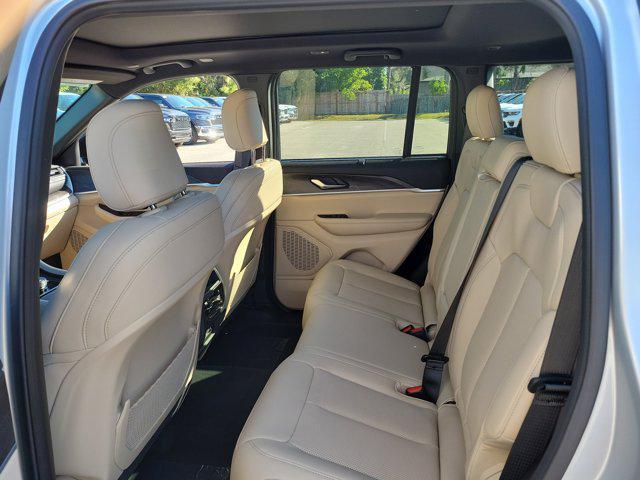 new 2025 Jeep Grand Cherokee car, priced at $41,987