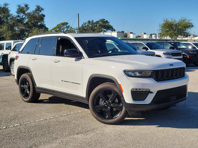 new 2025 Jeep Grand Cherokee car, priced at $42,581