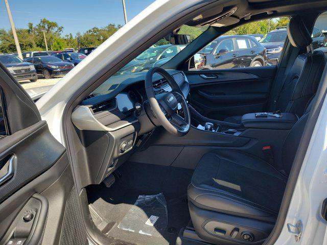 new 2025 Jeep Grand Cherokee car, priced at $36,631