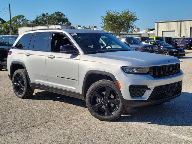 new 2025 Jeep Grand Cherokee car, priced at $37,149