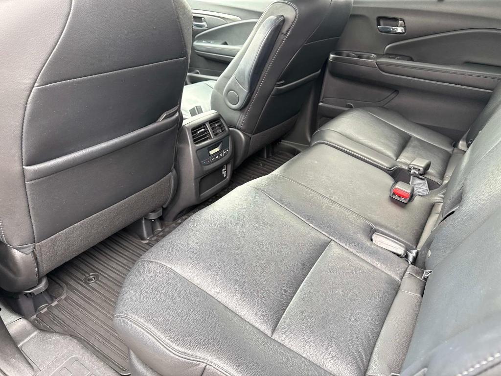 used 2019 Honda Pilot car, priced at $18,595