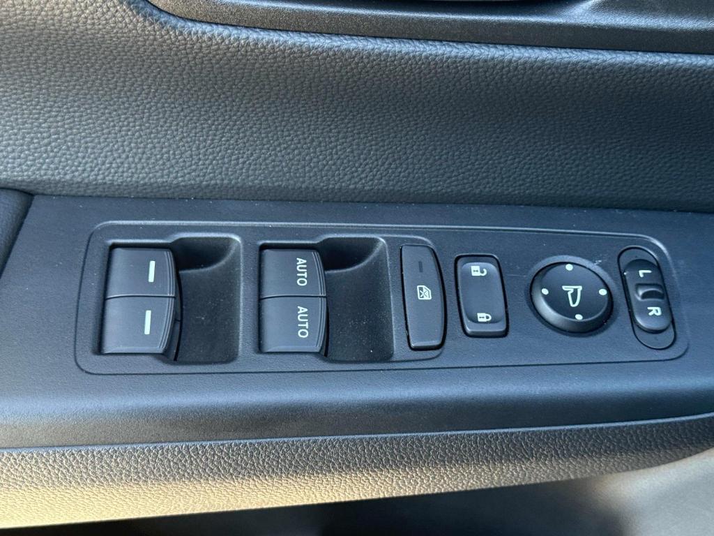 used 2023 Honda CR-V Hybrid car, priced at $26,994