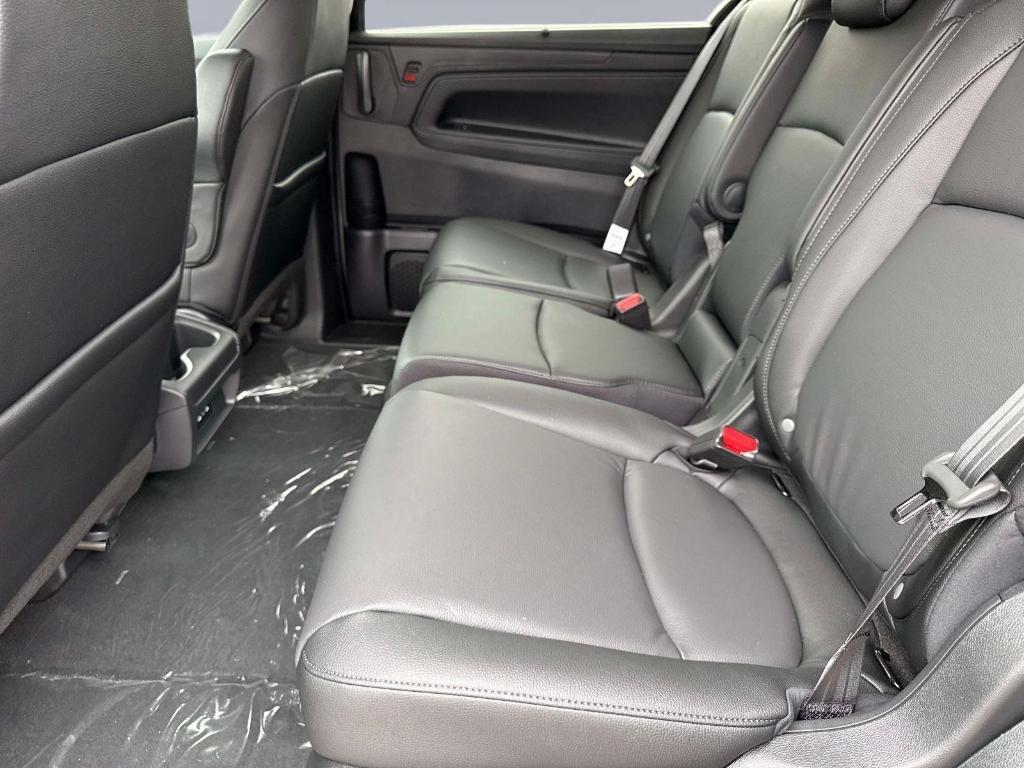 new 2026 Honda Odyssey car, priced at $44,290