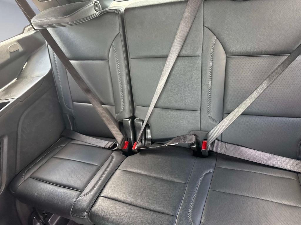 used 2025 GMC Yukon car, priced at $62,494