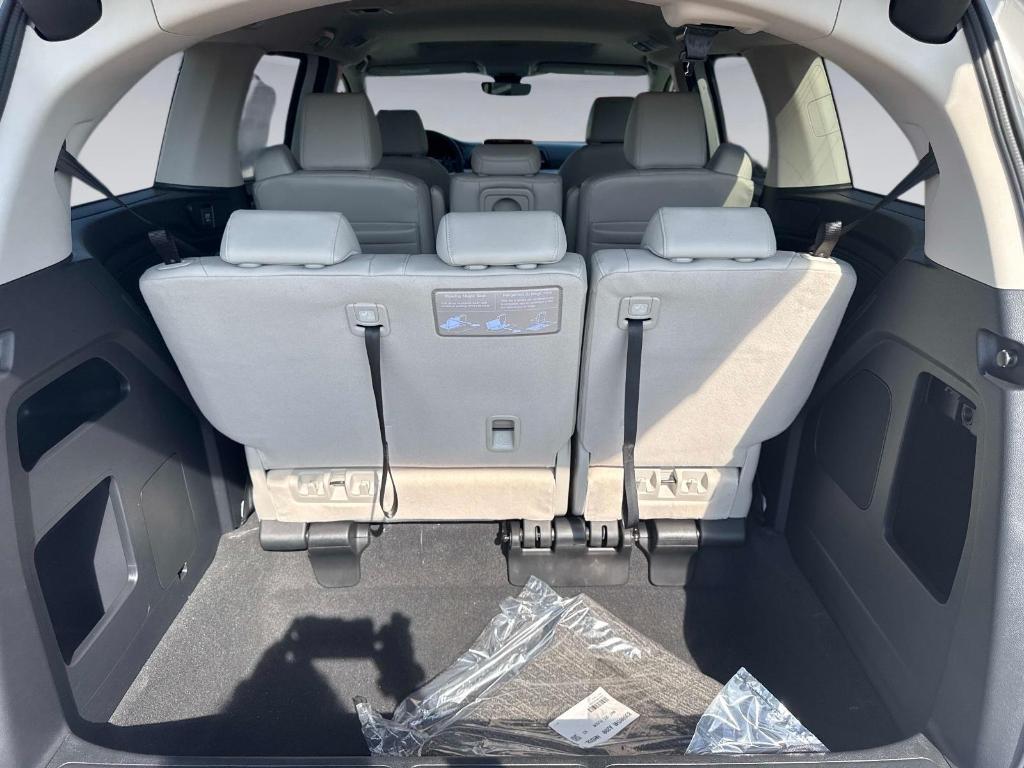 new 2026 Honda Odyssey car, priced at $44,745
