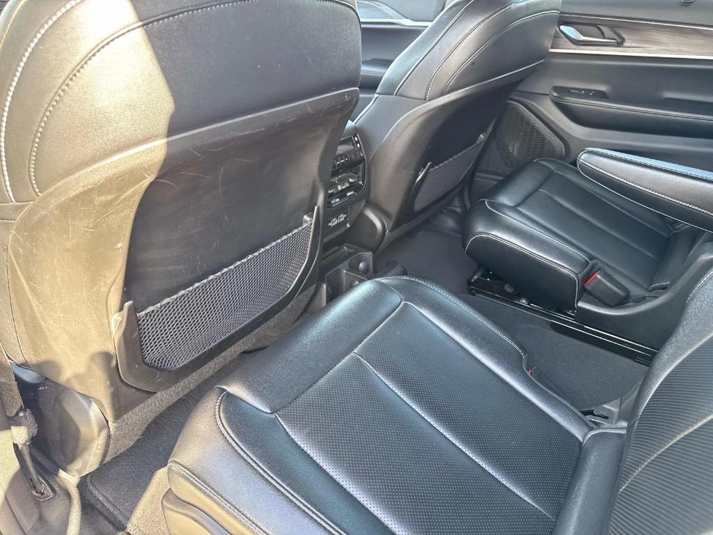 used 2024 Jeep Grand Cherokee L car, priced at $29,995