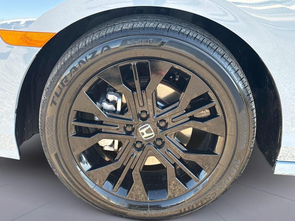 used 2025 Honda Odyssey car, priced at $37,995