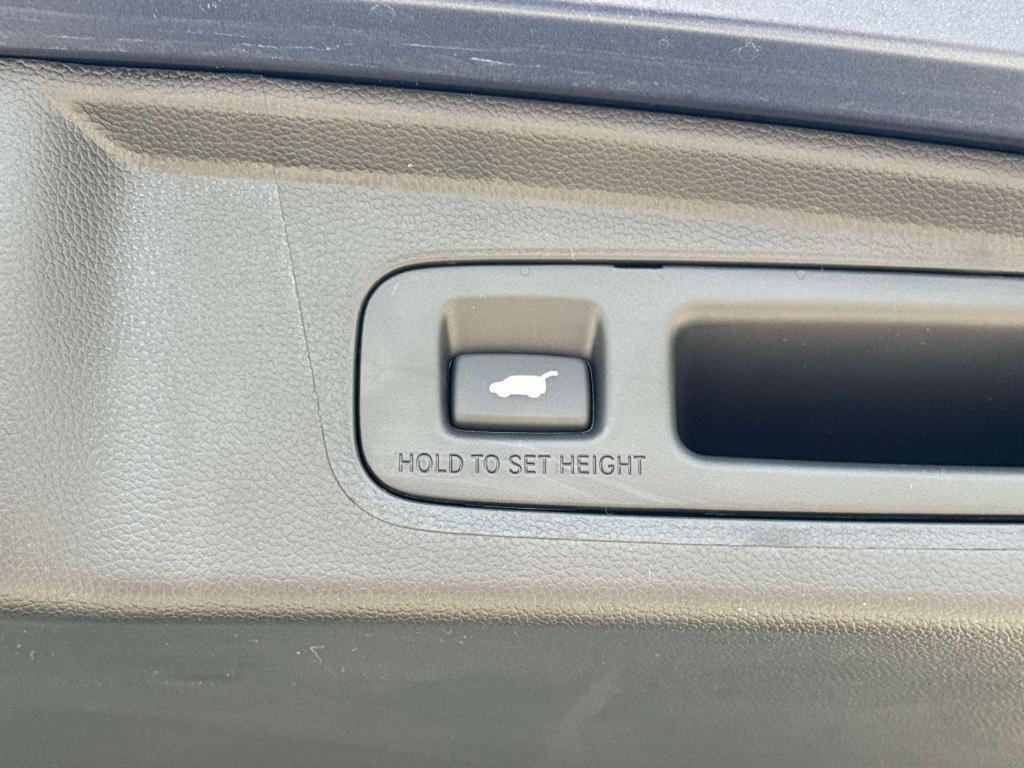 new 2026 Honda CR-V Hybrid car, priced at $43,671