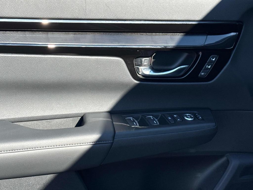 used 2025 Honda CR-V car, priced at $31,795