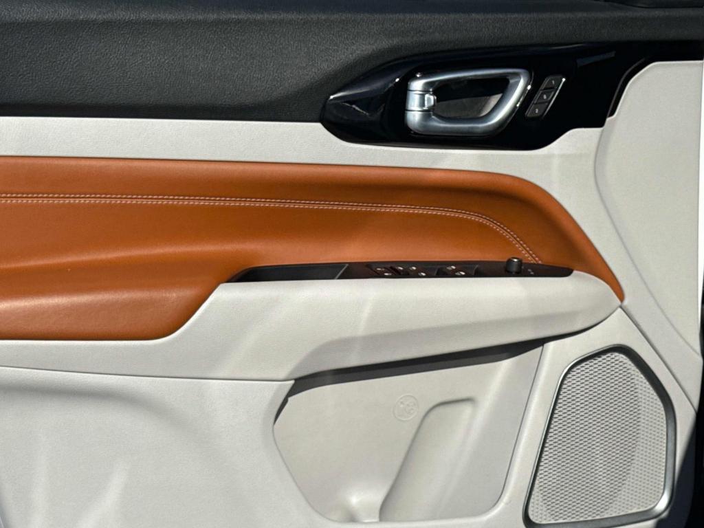 used 2023 Jeep Compass car, priced at $22,995